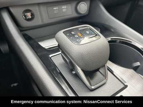 Used 2026 Nissan Rogue SV AWD/4WD image 32