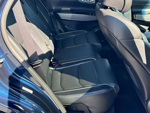 Used 2022 Genesis GV70 2.5T w/ Advanced Package image 29