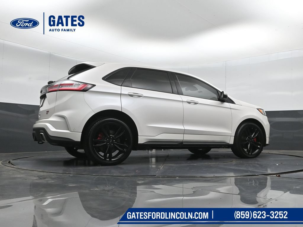 Used 2019 Ford Edge ST w/ Equipment Group 401A AWD/4WD image 40