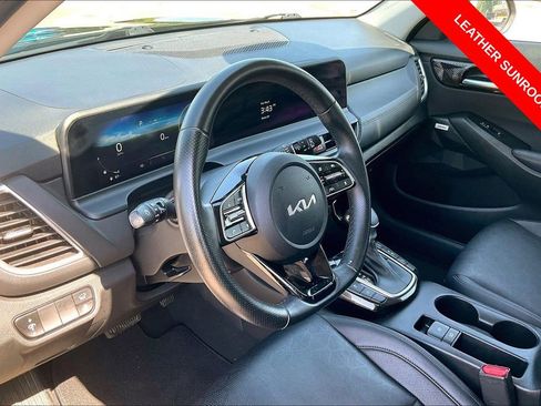 Used 2024 Kia Seltos SX w/ SX Sunroof Package AWD/4WD image 13