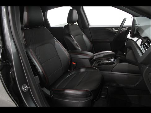 Used 2023 Ford Escape ST-Line w/ Tech Pack #1 FWD image 16