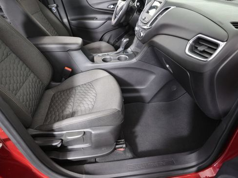 Used 2019 Chevrolet Equinox LT FWD image 27