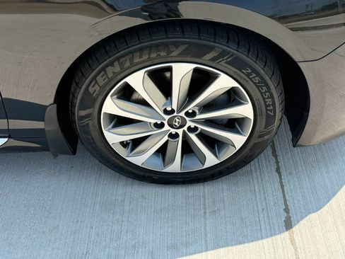 Used 2017 Hyundai Sonata Sport w/ Value Edition Package 02 FWD image 45
