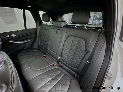 Used 2023 BMW X5 xDrive40i w/ Executive Package image 25