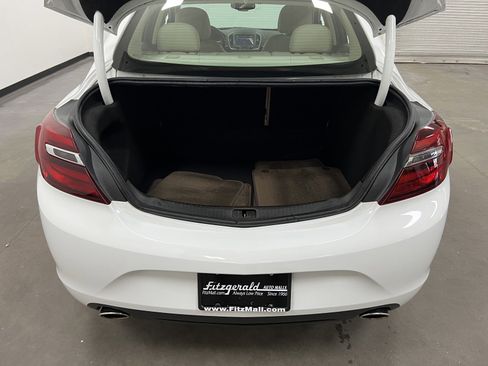 Used 2016 Buick Regal image 15