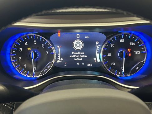 New 2027 Chrysler Pacifica Select FWD image 17
