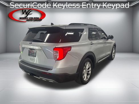 Certified 2022 Ford Explorer XLT w/ Equipment Group 202A RWD image 6