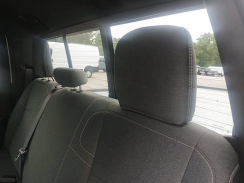 Used 2024 RAM 2500 Tradesman w/ Chrome Appearance Group AWD/4WD image 19