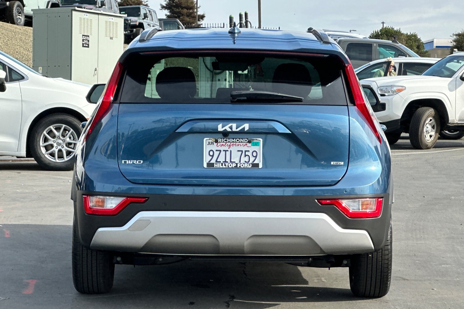 Certified 2026 Kia Niro EX FWD image 6