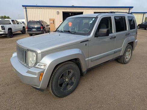Used 2008 Jeep Liberty Sport w/ Popular Equipment Group AWD/4WD image 7