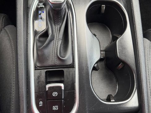 Used 2019 Hyundai Santa Fe SE FWD image 13