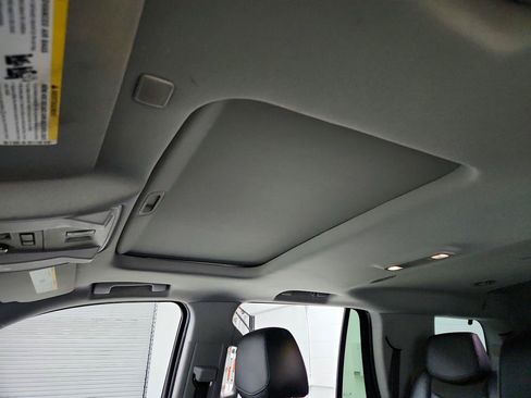 Used 2019 Cadillac Escalade Luxury RWD image 15