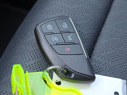 New 2026 Chevrolet Equinox LT w/ Convenience Package II FWD image 33