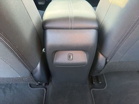 Used 2024 Nissan Sentra SV FWD image 17