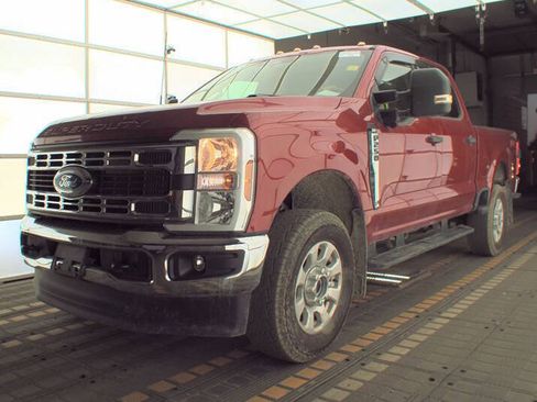 Used 2024 Ford F250 XLT w/ 360-Degree Camera Package AWD/4WD image 2