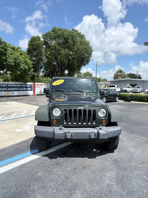 Used 2010 Jeep Wrangler Unlimited Rubicon AWD/4WD image 9