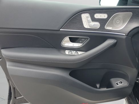Certified 2026 Mercedes-Benz GLS 450 4MATIC image 17