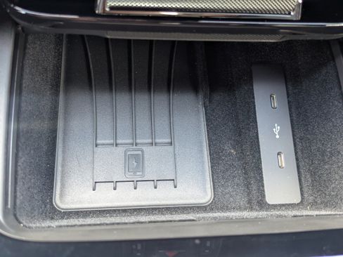 Used 2025 Porsche Cayenne GTS AWD/4WD image 22