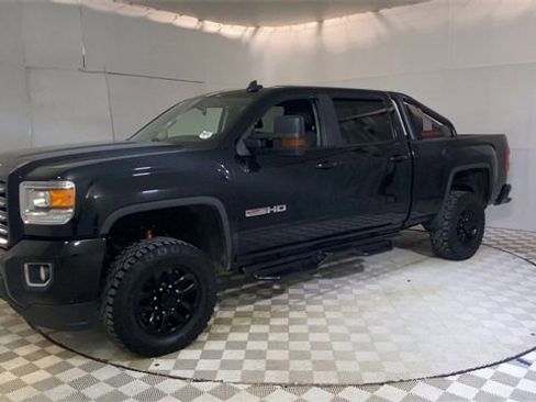 Used 2017 GMC Sierra 2500 SLT w/ All Terrain X HD Package image 4