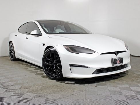 Used 2022 Tesla Model S Plaid image 9
