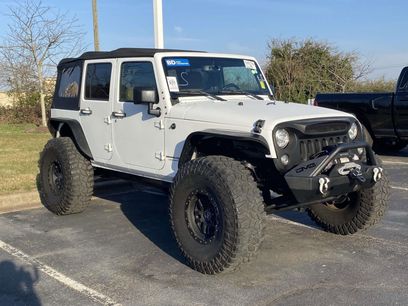 Used 2018 Jeep Wrangler Unlimited Rubicon w/ Connectivity Group