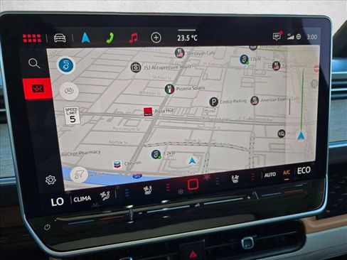 Used 2025 Volkswagen ID. Buzz Pro S Plus image 13