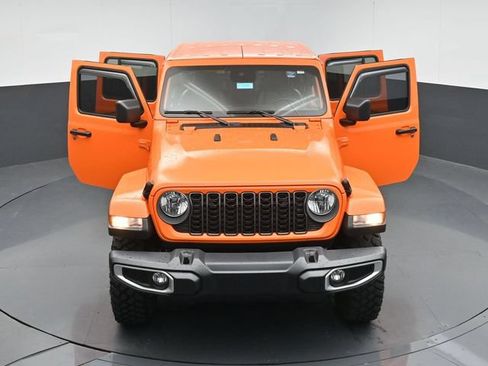Used 2025 Jeep Gladiator Sport AWD/4WD image 54
