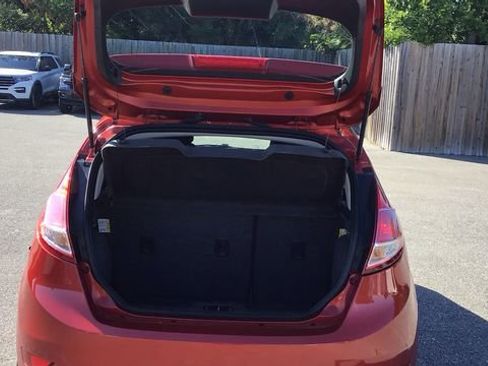 Used 2018 Ford Fiesta SE w/ Cold Weather Package image 9