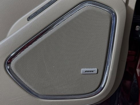 Used 2019 Chevrolet Tahoe LT w/ LT Signature Package image 19