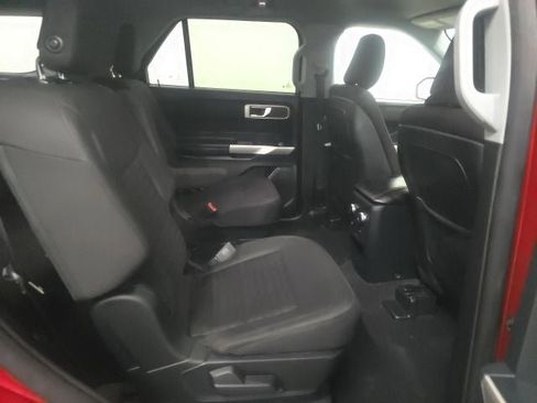 Certified 2020 Ford Explorer XLT AWD/4WD image 5
