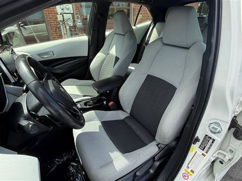 Used 2020 Toyota Corolla SE w/ Carpet Mat Package image 28