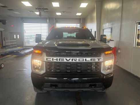 Used 2022 Chevrolet Silverado 2500 Custom w/ Custom Value Package AWD/4WD image 8