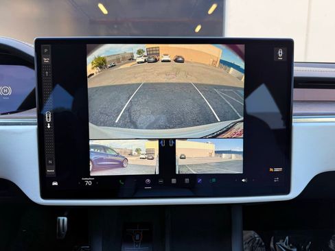 Used 2022 Tesla Model S AWD/4WD image 14
