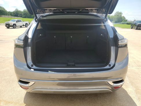 Certified 2022 Buick Envision Avenir w/ Technology Package II image 33