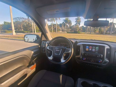 Used 2017 GMC Sierra 1500 SLE w/ SLE Value Package image 21