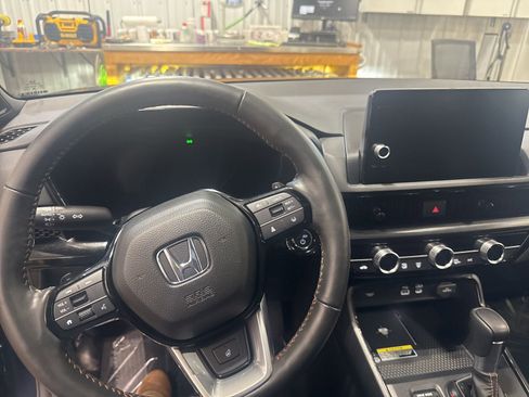 Used 2025 Honda CR-V Sport Touring image 23