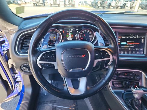 Used 2018 Dodge Challenger GT w/ Driver Convenience Group image 9