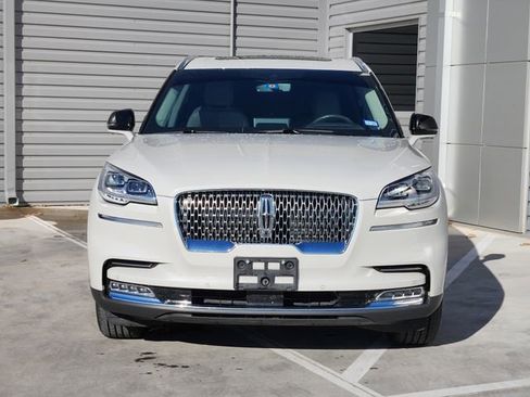 Used 2023 Lincoln Aviator Reserve w/ Equipment Group 201A image 4