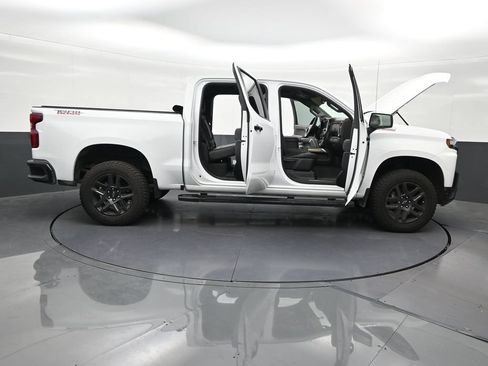 Used 2021 Chevrolet Silverado 1500 LT Trail Boss w/ Convenience Package II AWD/4WD image 32
