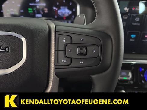 Used 2025 GMC Sierra 1500 Denali AWD/4WD image 17
