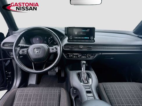 Used 2025 Honda HR-V Sport image 27