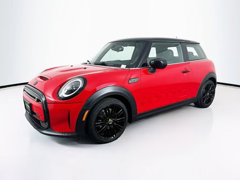 Used 2022 MINI Cooper SE image 3