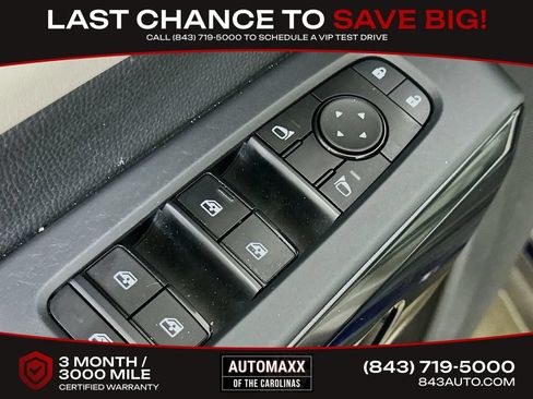 Used 2023 Nissan Pathfinder SV AWD/4WD image 19