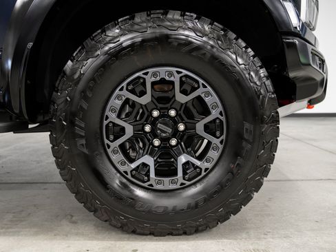 Used 2025 Ford F150 Raptor w/ Equipment Group 803A Raptor R AWD/4WD image 51