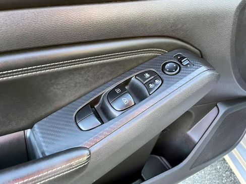 Used 2019 Nissan Altima 2.5 SV image 16