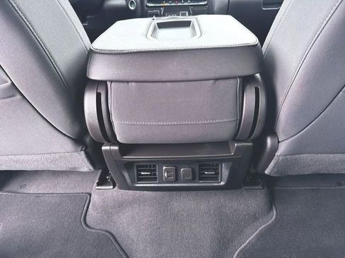 Used 2019 Chevrolet Silverado 1500 LT Trail Boss w/ Convenience Package AWD/4WD image 20
