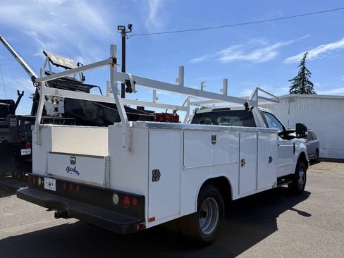 Used 2019 Ford F350 XLT AWD/4WD image 4