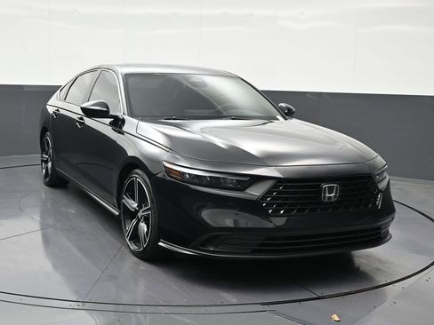 Used 2023 Honda Accord Sport image 7