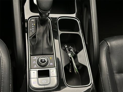 Used 2020 Kia Telluride S image 26