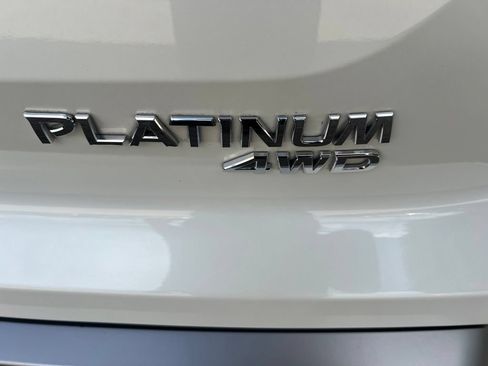 Certified 2024 Nissan Pathfinder Platinum AWD/4WD image 33
